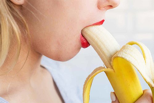 Quan hệ bằng miệng có thai không nếu nuốt tinh trùng?